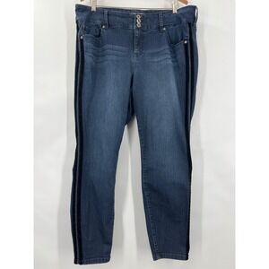 Torrid Jeans Women's 20R High Rise Blue Capris Stretch Denim Black Velvet Trim